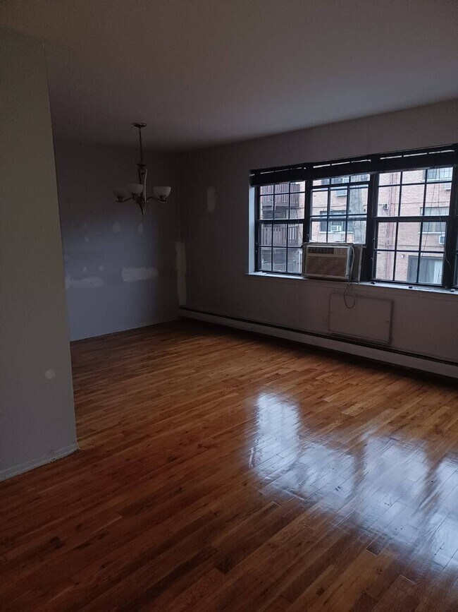 Foto del edificio - 156-6 79th St