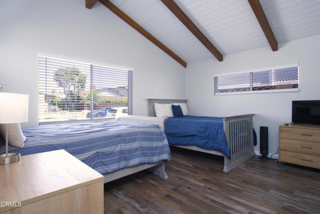Foto del edificio - 5230 Beachcomber St