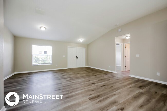 Foto del edificio - 3607 75th St W