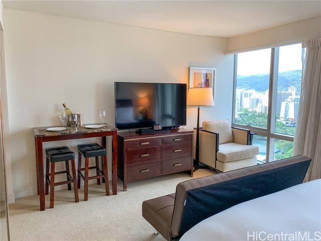 Building Photo - 223 Saratoga Rd