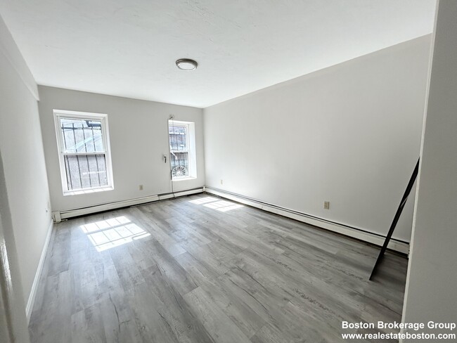 Building Photo - 89 Hammond St