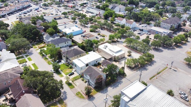 Foto del edificio - 2347 Sheridan St