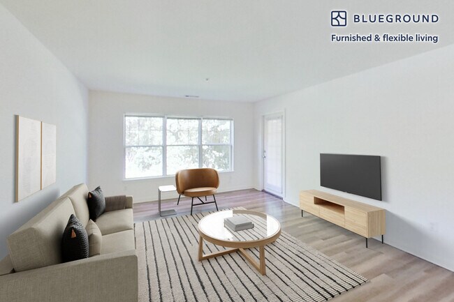 Building Photo - 200 Avalon Dr