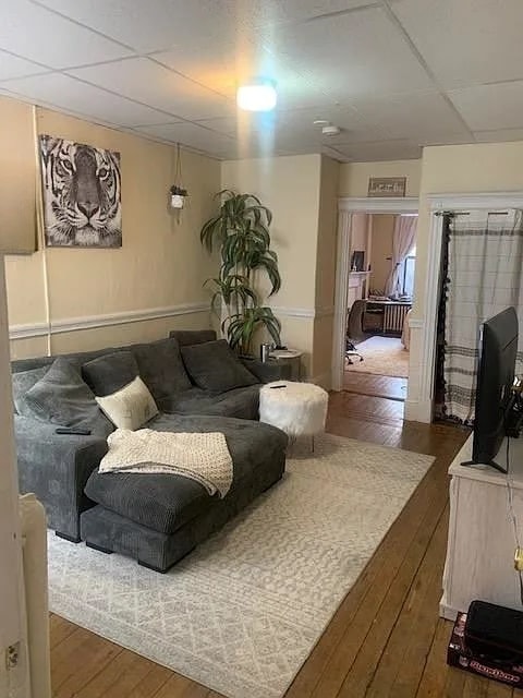 Building Photo - 31 Temple St