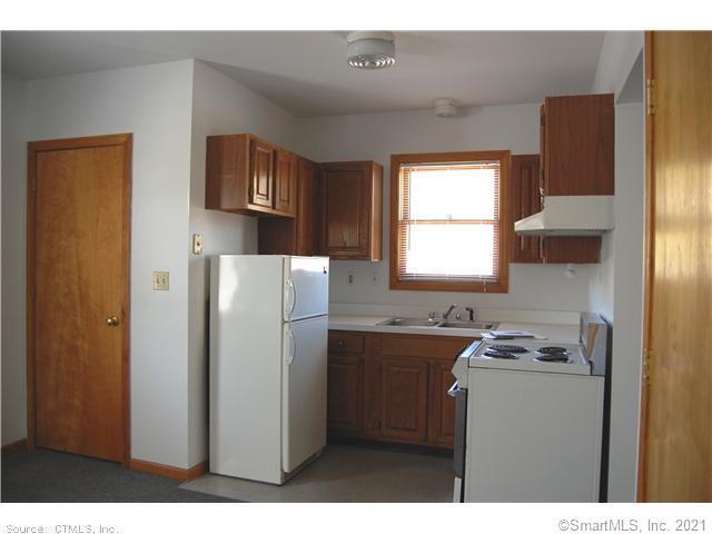 Building Photo - 2557 Whitney Ave