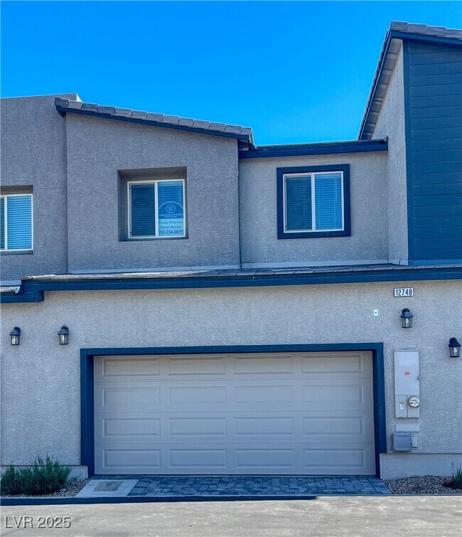 Foto del edificio - 12748 Feathersong