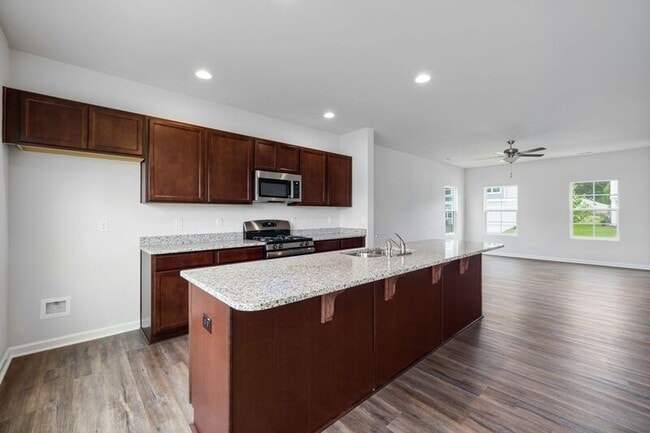 Building Photo - 5261 Calhoun Pl