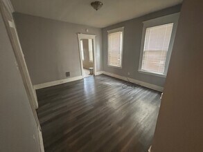 Building Photo - 43 Hurlburt St