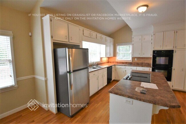 Building Photo - 5055 Shadow Path Ln SW