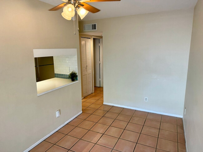 Building Photo - 2755 W Anklam Rd