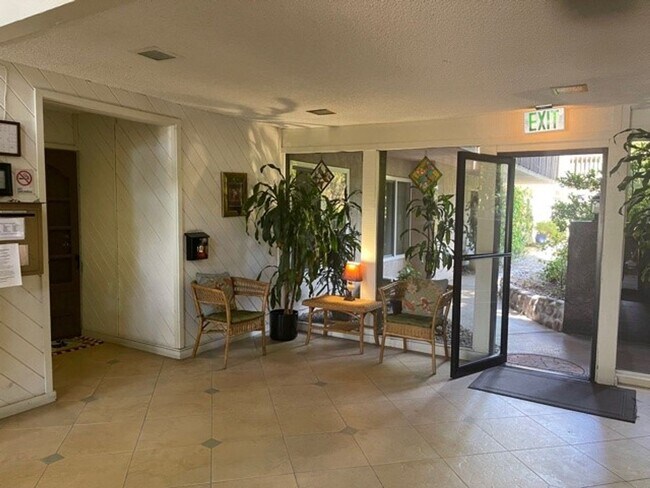Foto del edificio - Parkwood Condo for Lease in Pasadena