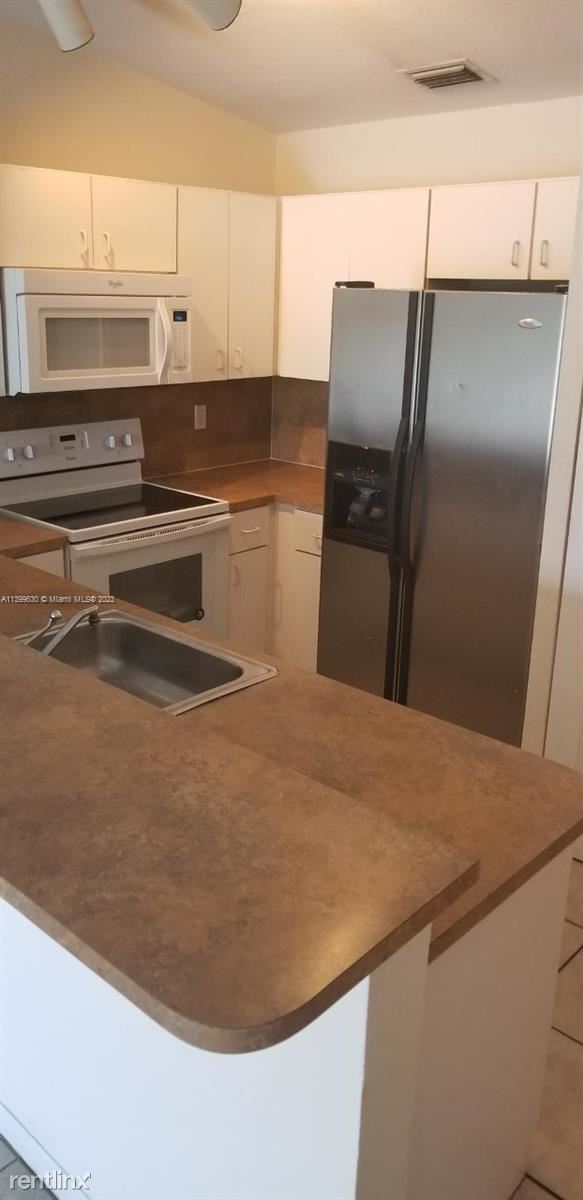 Foto del edificio - 3 br, 2 bath House - 11416 SW 17th Ct