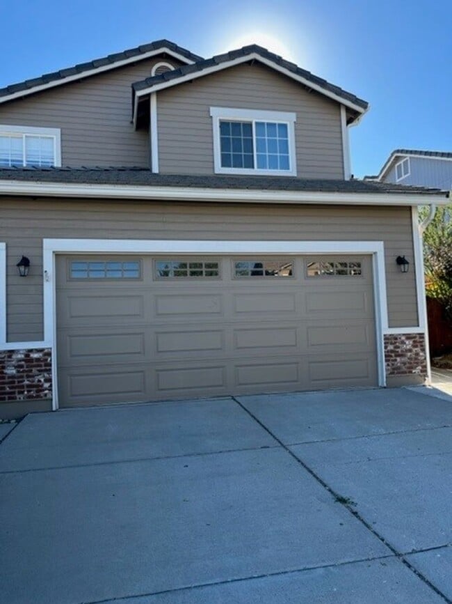Building Photo - 5470 Twin Creeks Dr