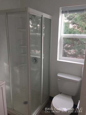 Foto del edificio - U District Studios CORNER UNIT!