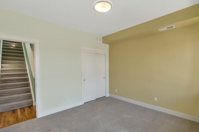 Building Photo - 3 Bed in RiNo w/ RoofTop Patio!