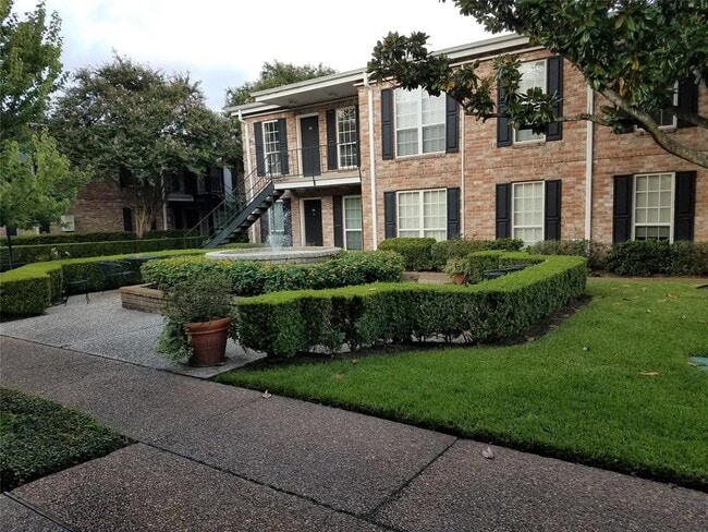 Building Photo - 6410 Del Monte Dr