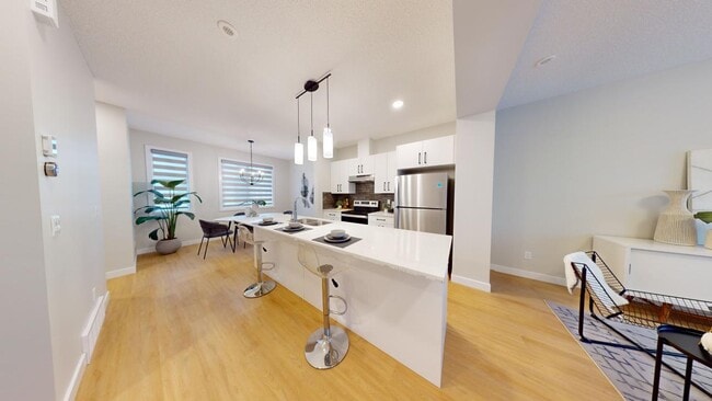 Building Photo - Beautiful 3 bedroom 2.5 bathroom townhouses for rent in Chappelle, SW Edmonton!