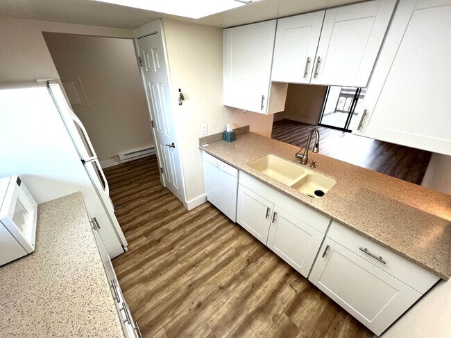 Foto del edificio - 2 Bed 1 Bath Apartment Located in South He...