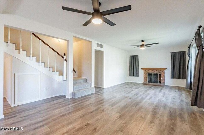 Foto del edificio - 505 W Howe St