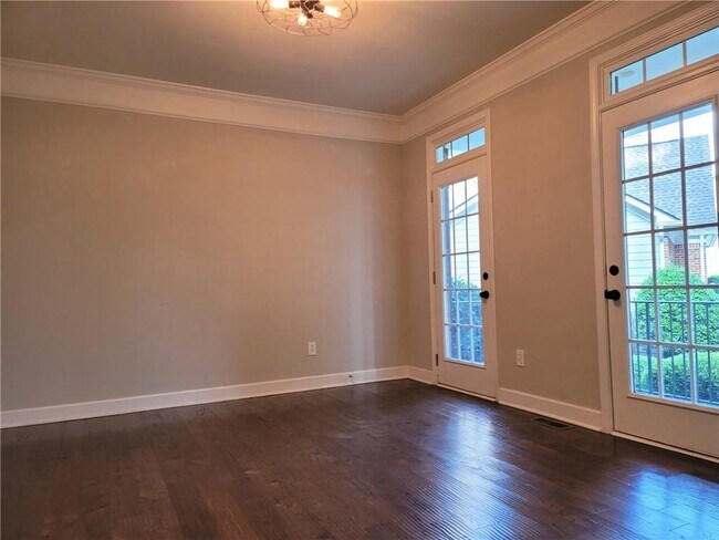 Building Photo - 4445 Agard St