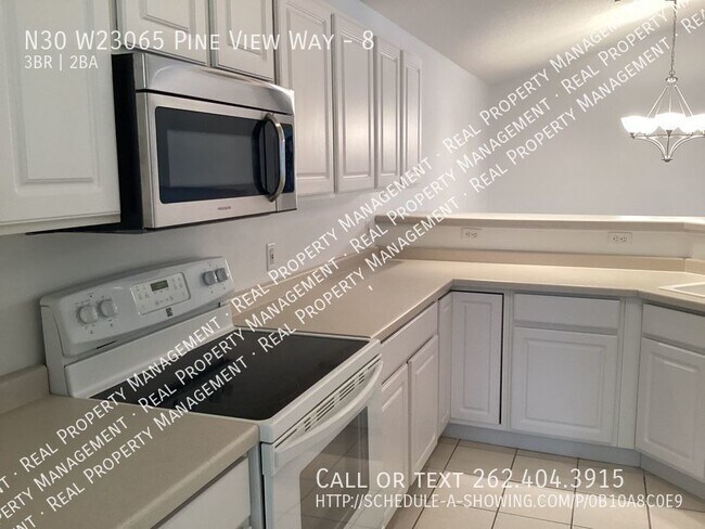 Building Photo - Extra Large Three bedroom, two full bath 2...