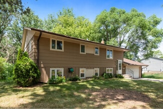 Building Photo - 968 Gershwin Ave N