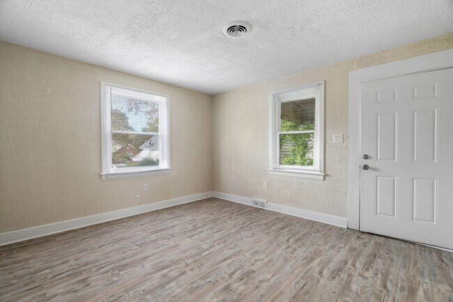 Foto del edificio - Portsmouth 2 bedroom -Ready Now