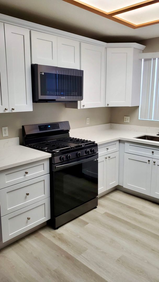 Building Photo - 2 Bedroom 2 Bath Lower Lever Henderson Condo-Sunridge Heights