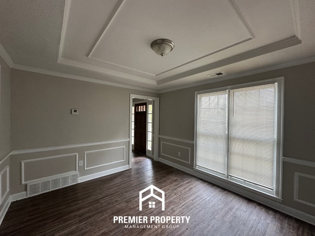 Photo - Stunning 4BR Cordova Home | Chef's Kitchen with Island, Formal Dining & Fireplace