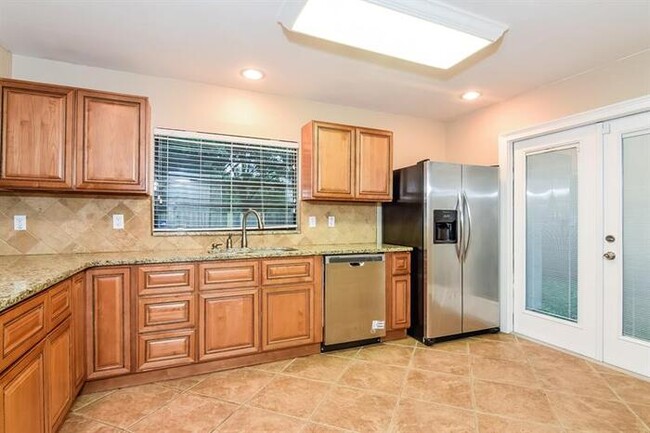 Building Photo - 5001 Melrow Ct, Tampa, FL, 33624