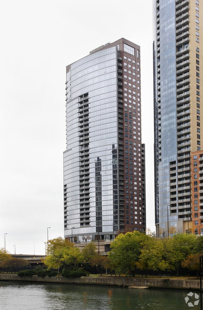 The Chandler Apartments Chicago, IL