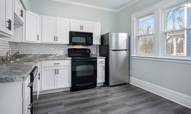 Building Photo - 529/531 Leland