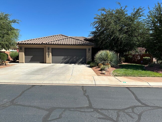 Building Photo - 391 Desert Rose Way