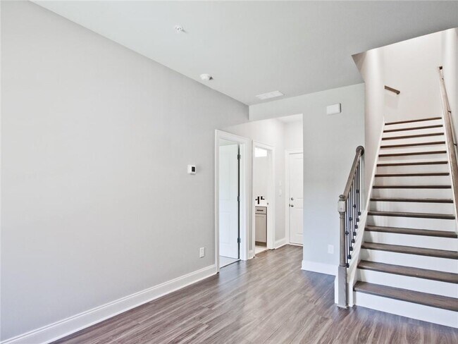Foto del edificio - 1040 Knoxboro Ln