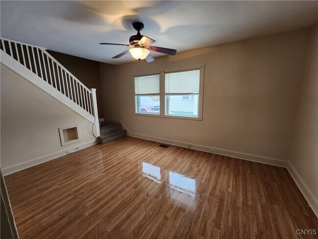 Foto del edificio - 134 E Hoard St