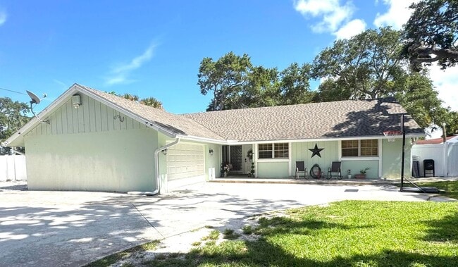 Foto del edificio - 2518 Ranch House Rd
