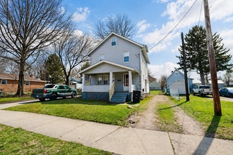 Building Photo - 450 Stanton Ave