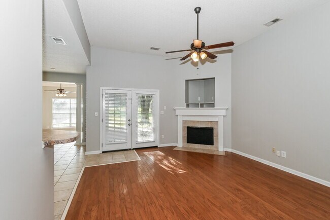 Foto del edificio - 196 Fairway Trace Dr