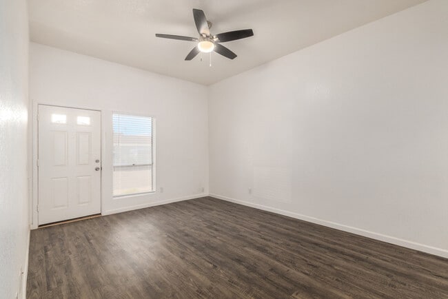 Photo - 6042 W Oregon Ave (Glendale, AZ) Townhome