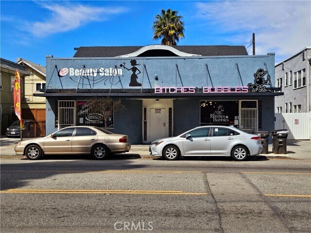 Foto del edificio - 219 E 10th St