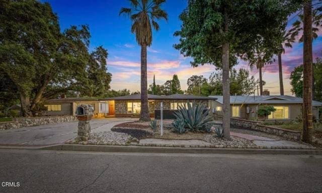 Foto del edificio - 1086 Hollygrove Ln