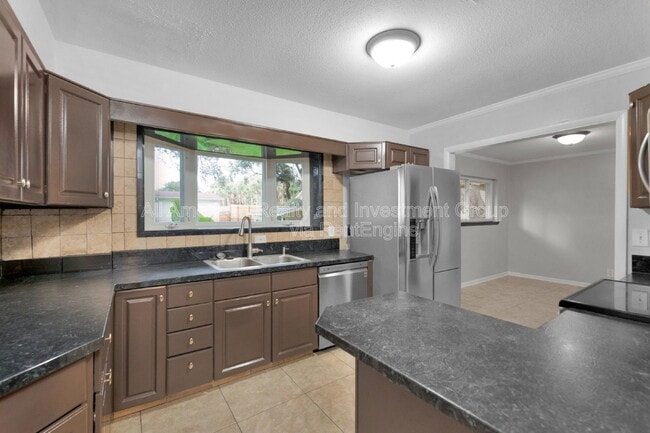 Foto del edificio - 20 Dogwood Ln