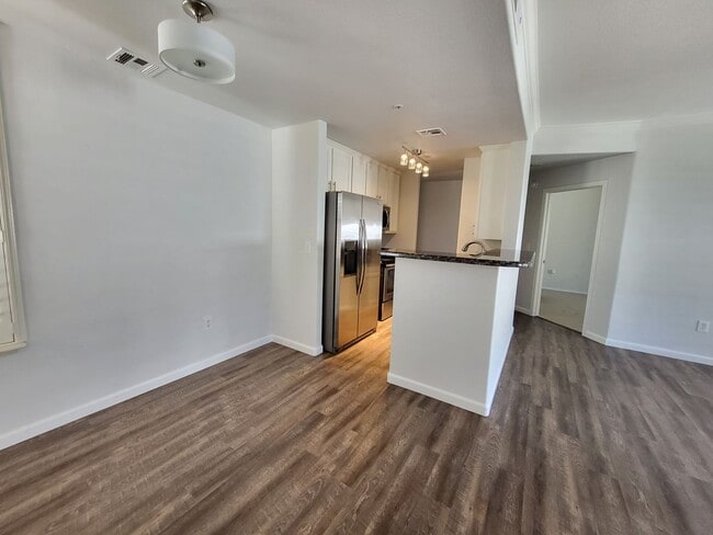 Building Photo - 2 Bedroom 2 Bathroom Villas at Bellagio To...