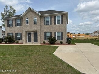 Building Photo - 321 S Pointe Dr