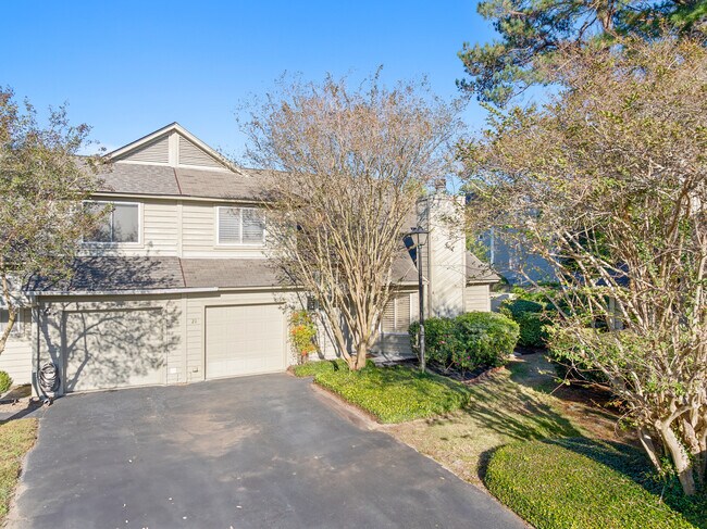 Frente de la casa 3 - 22 Maplecrest Dr