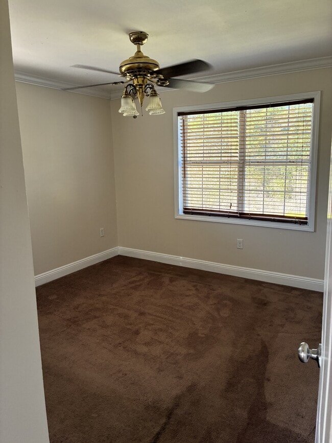 Building Photo - 10214 Marine View Dr