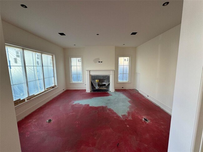 Building Photo - 6207 Del Monte Dr