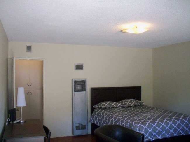 Building Photo - 4335 Don Tomaso Dr