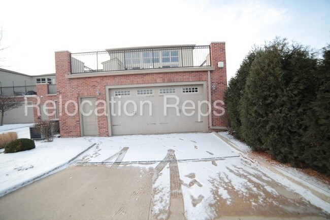 Building Photo - 4927 Utica Ridge Rd