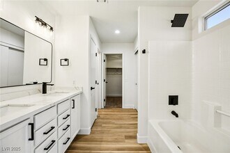 Building Photo - 6027 Riflecrest Ave